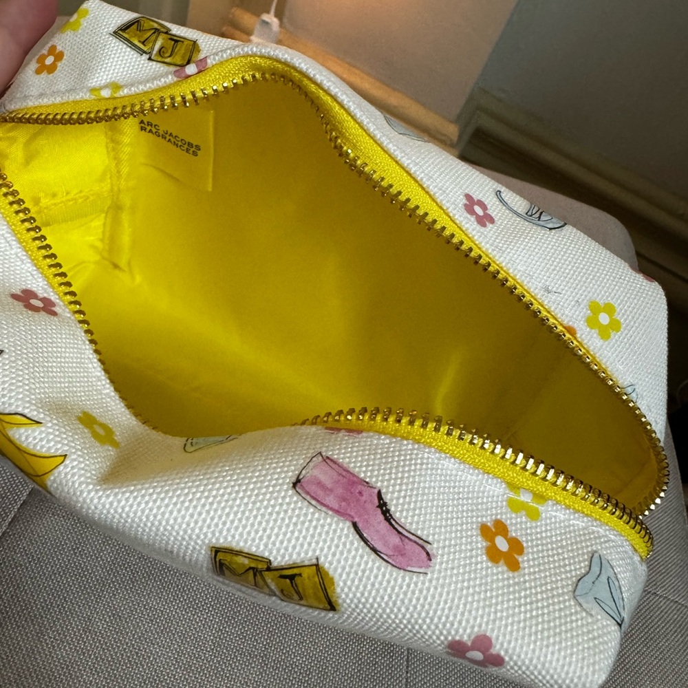 Marc Jacobs Set - Picture 10 of 13